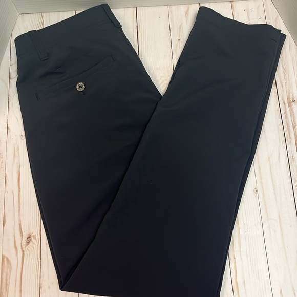 UA men’s performance fabric pants. Zip & button front. 2 pockets front & back - Picture 4 of 8